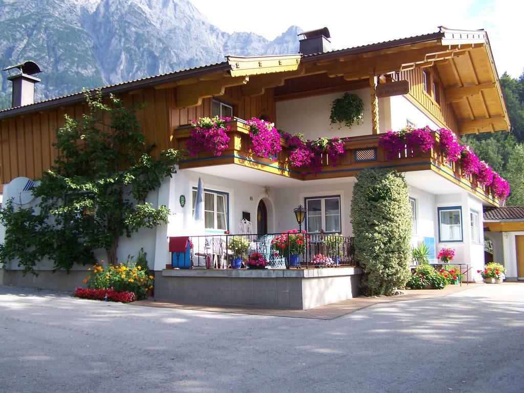 Gaestehaus Huber Leogang Bagian luar foto